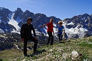 25 Autoscatto con lo sfondo delle Piccole Dolomiti Scalvine